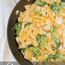 Cheesy Chicken and Broccoli Skillet-image