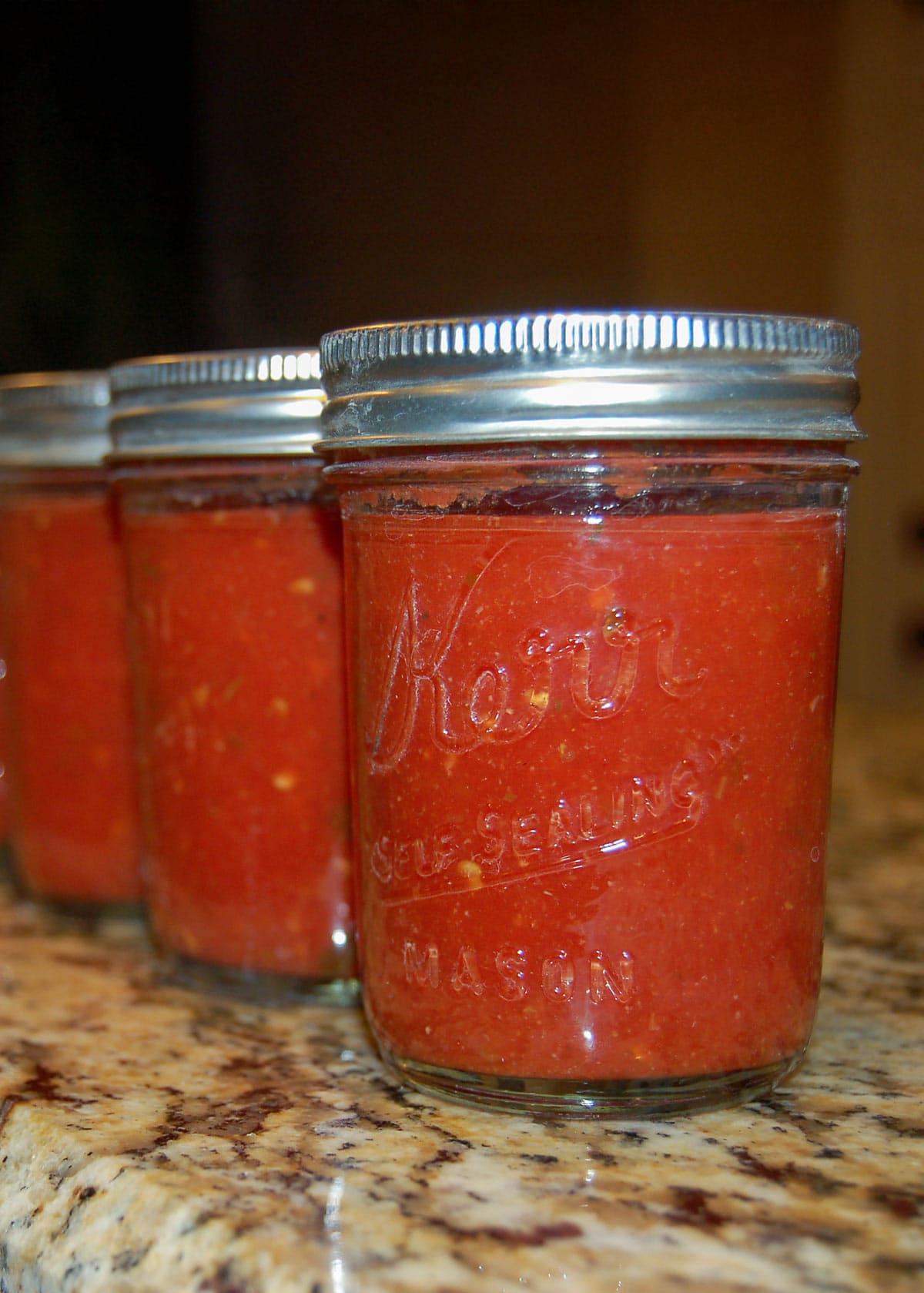 how to can pizza sauce using the water bath method