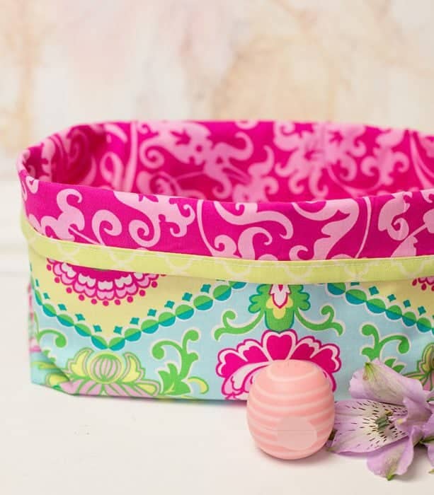How to make a fabric basket (DIY Fabric Gift Basket tutorial)