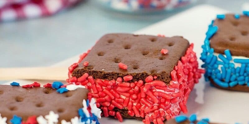 Red, White and Blue Ice Cream Sandwiches, a perfectly easy patriotic treat!