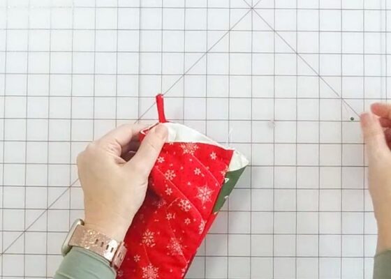 Quilted Stocking Pattern (free pattern, large & pet size)