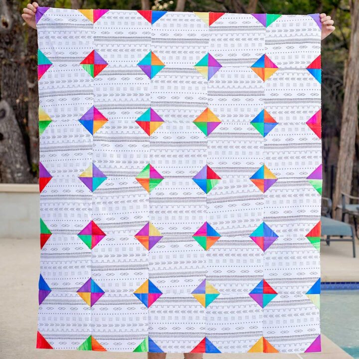 Easy Snowball Quilt Pattern - Scattered Thoughts of a Crafty Mom by Jamie Sanders