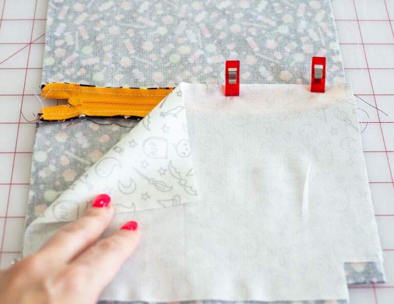 How to Sew A Zipper Pouch Easy Step By Step Guide For Beginners (free