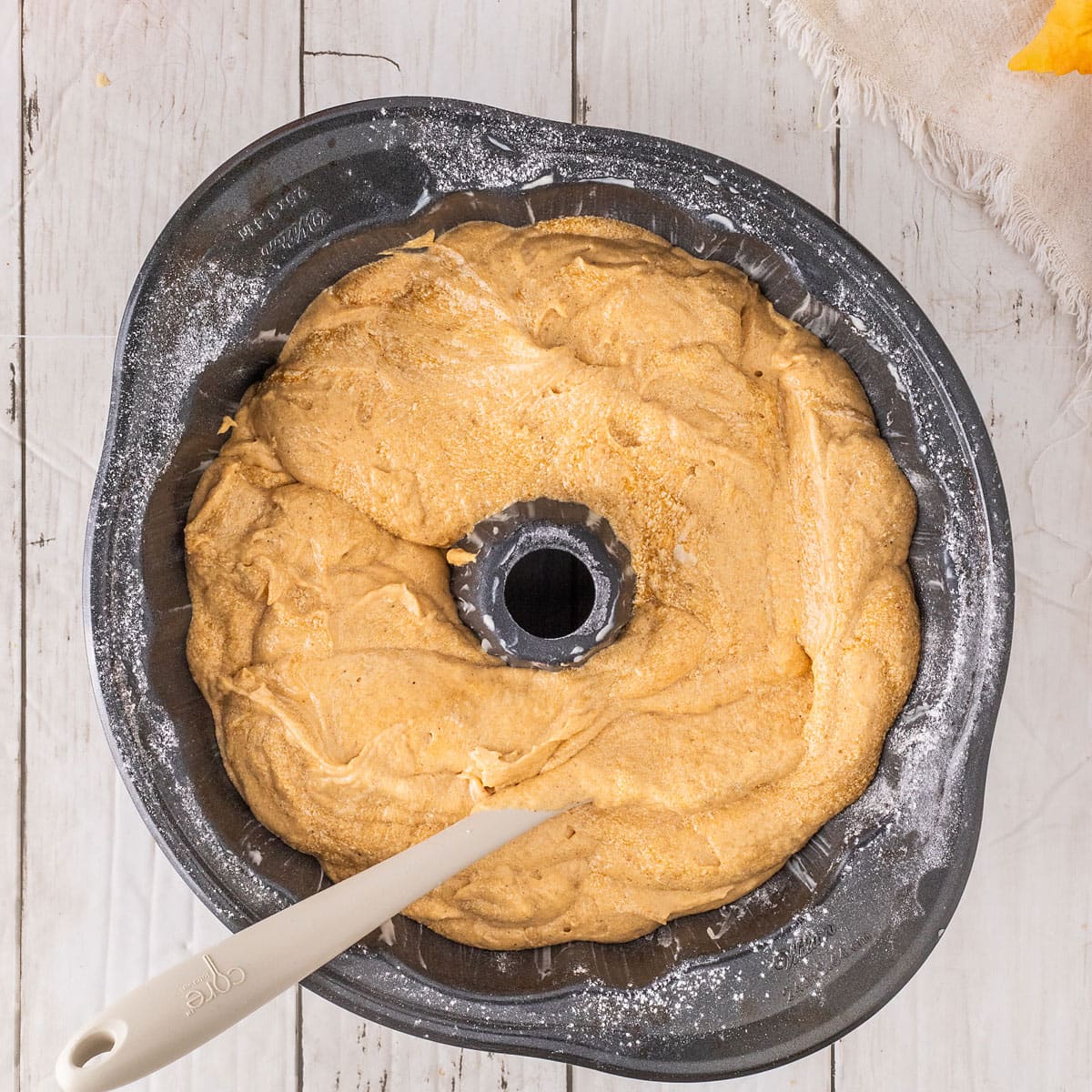 how to make a pumpkin bundt cake