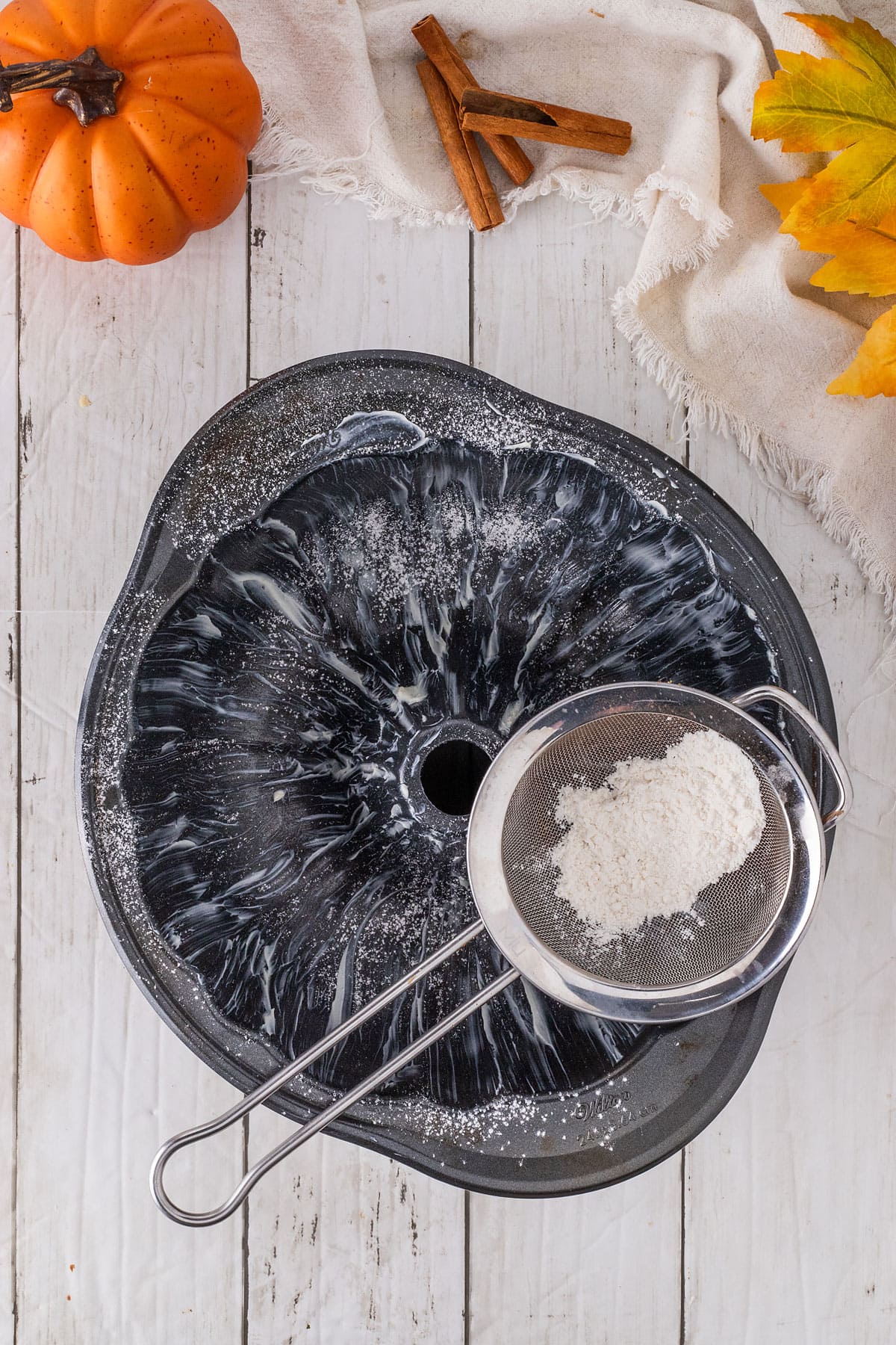how to make a pumpkin bundt cake