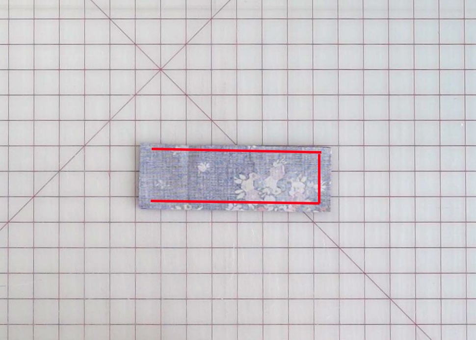 how to make a fabric book mark